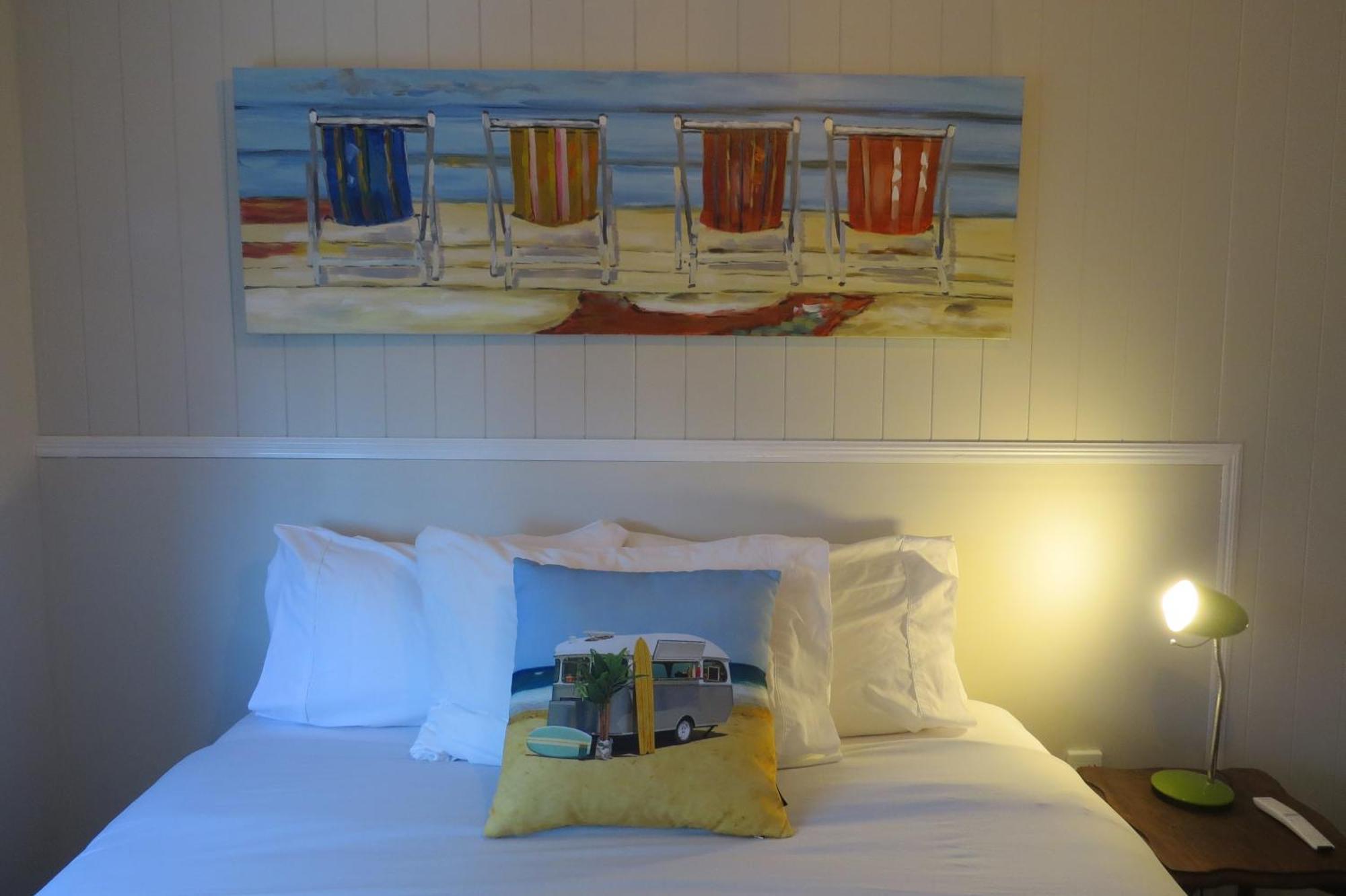 Two Palms Hotel กิสบอร์น ภายนอก รูปภาพ
